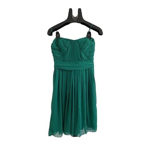 Badgley Mischka Dresses & Skirts - ✨ Badgley Mischka 10 Emerald Goddess Strapless Pleated Cocktail Dress |